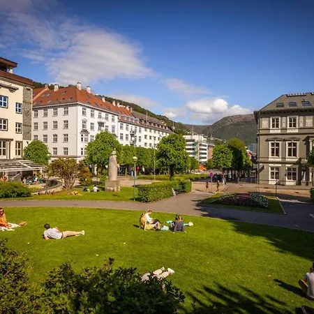 Apartament Dinbnb I New 2023 I 600m To Bryggen