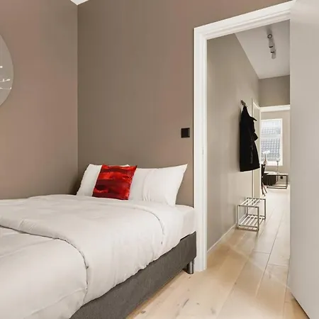 Apartament Dinbnb I New 2023 I 600m To Bryggen