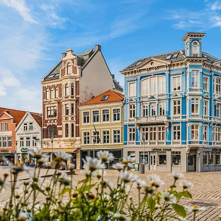 Apartament Dinbnb I New 2023 I 600m To Bryggen