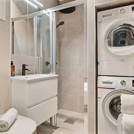 Apartament Dinbnb I New 2023 I 600m To Bryggen